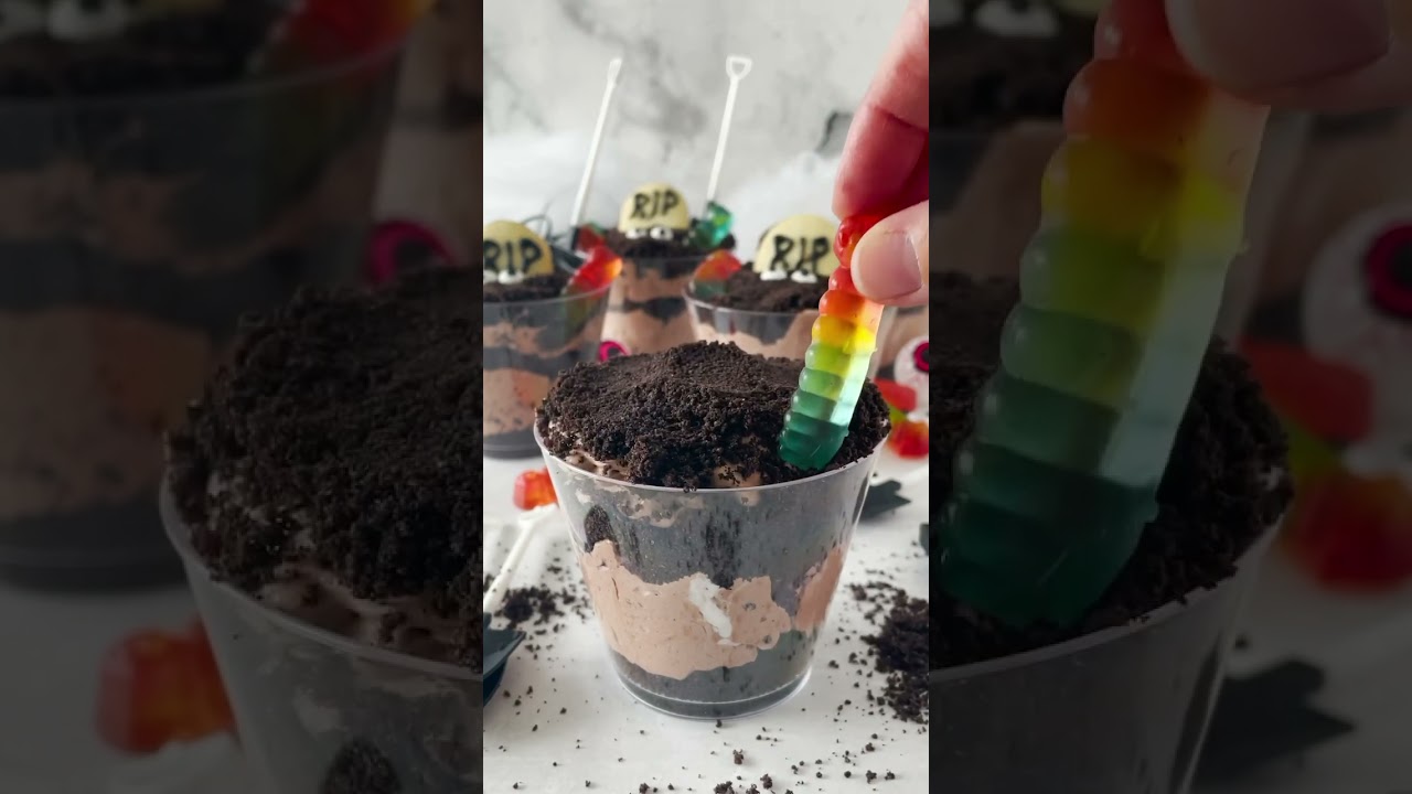 Halloween Dirt Cups {for kids and adults!} - SueBee Homemaker