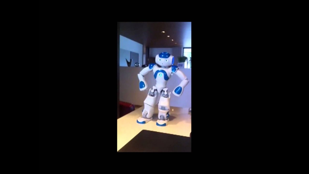 Robot dancing Gangam Style (MUST WATCH!!) - YouTube