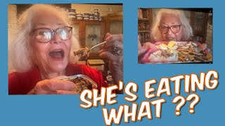 Aging Seniors! These Little Gems Repair Muscles, and Love your Heart, Bones and Brain!
I cannot lie…got my taste buds years ago from my mom…Stay with me for awhile, my friends… and in this video., I’ll try to help you give them a chance and understand why they are so good for you as you age.…🩷 Aging Seniors! These Little Gems Repair Muscles, and Love your Heart, Bones and Brain!