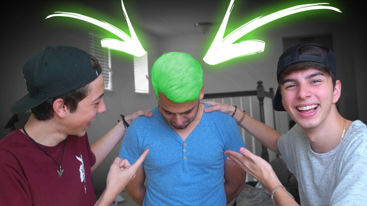 vlogs in spanish A MAIOR VINGANÇA! (Ele pintou o cabelo de verde) ‹ NeaglePrank ›