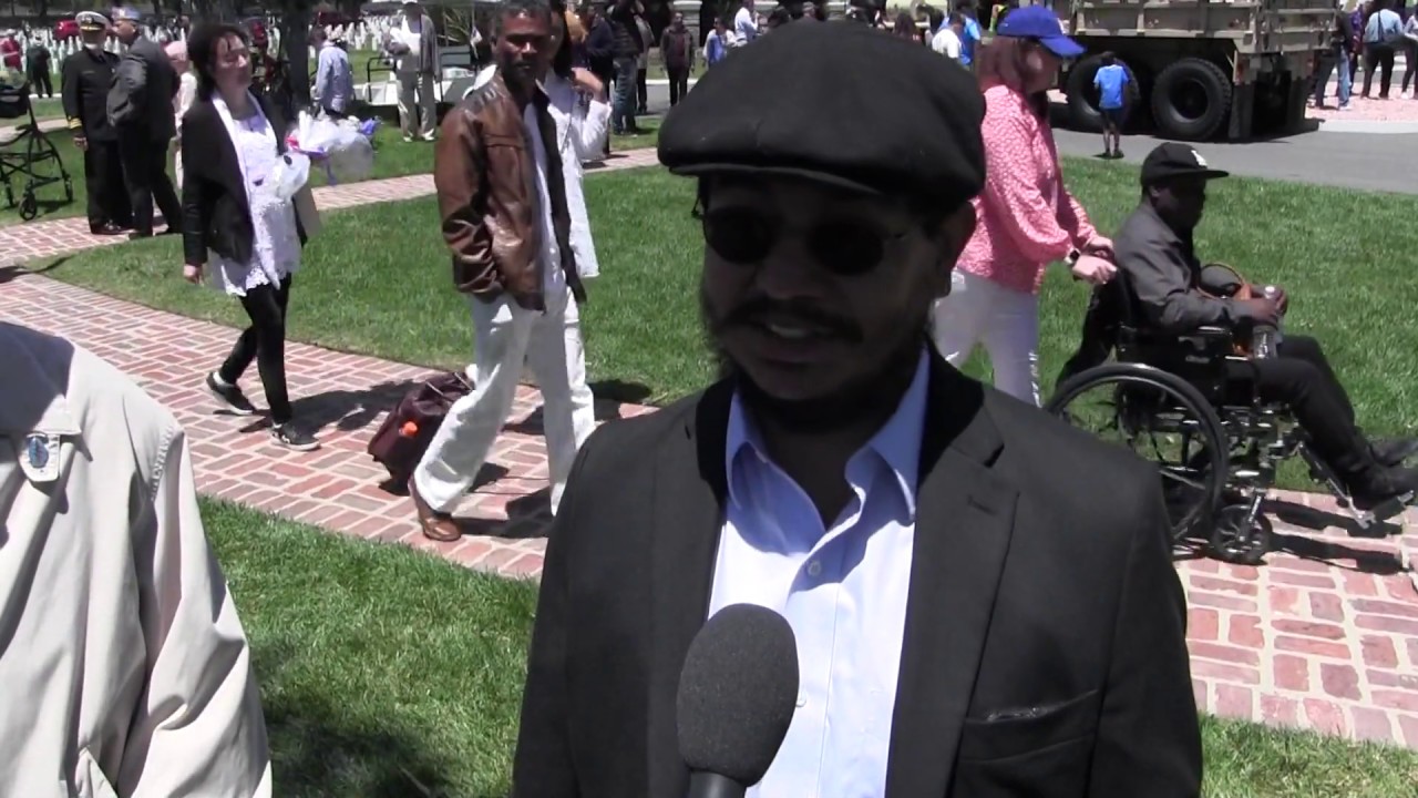 Grateful, Latin-American citizen thanks veterans, military, legal immigration on Memorial Day - YouTube