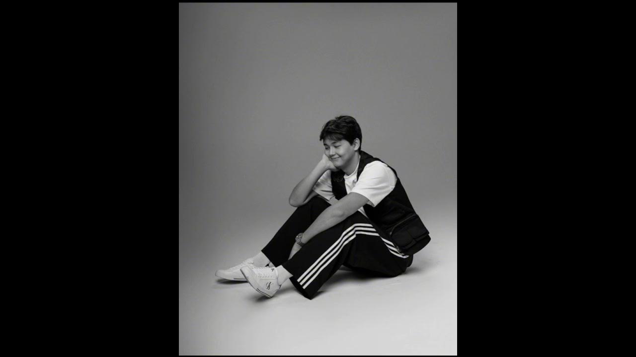 Жалаңаш Алина Пилипенконың суреттері Жұдырықпен еркекпен жыныстық қатынас