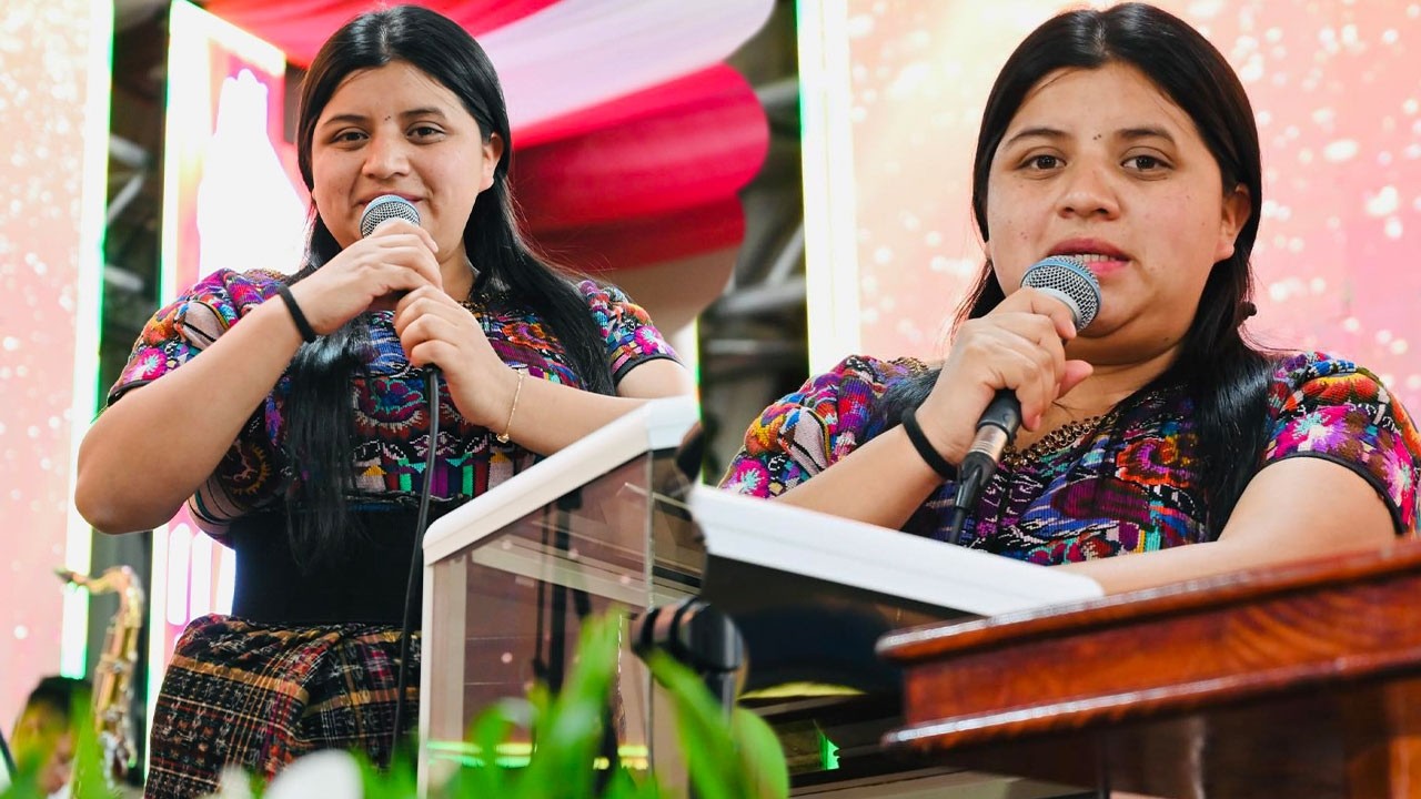 Fernanda Sabina Sapon → Mi corazon te adora 🌷