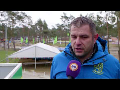 Maanden vrijwilligerswerk voor twee dagen motorcrossplezier