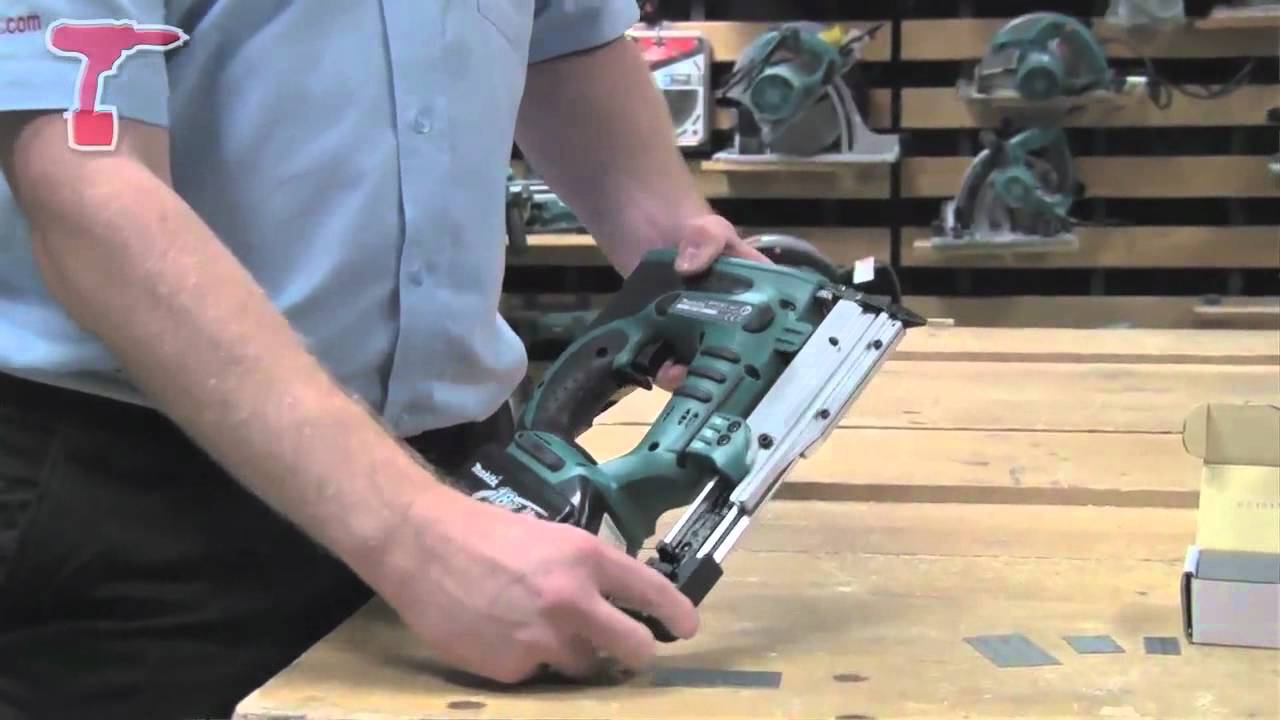 blanding Idol brændstof Makita BPT351 LXT 18V Li-Ion Cordless 23 Gauge Pin Nailer - YouTube