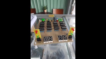 Mạch đèn giao thông dùng IC số