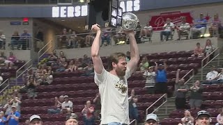 Hershey Bears celebrate winning Calder Cup at GIANT Center