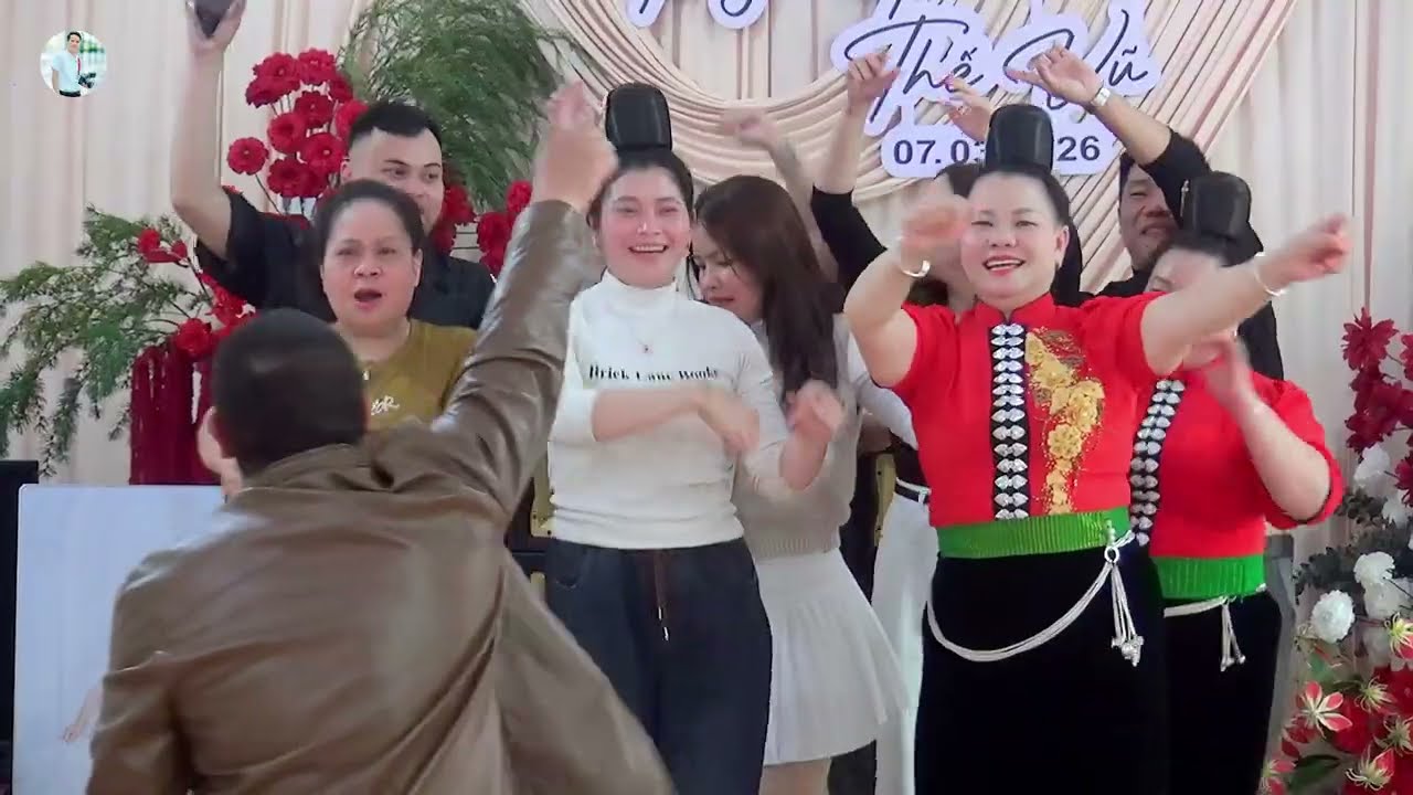 LIÊN KHÚC MODENTAKING SÔI ĐỘNG/NHẢY MỪNG HẠNH PHÚC CÔ DÂU THUÝ HẠNH VÀ CHÚ RỂ THẾ VŨ