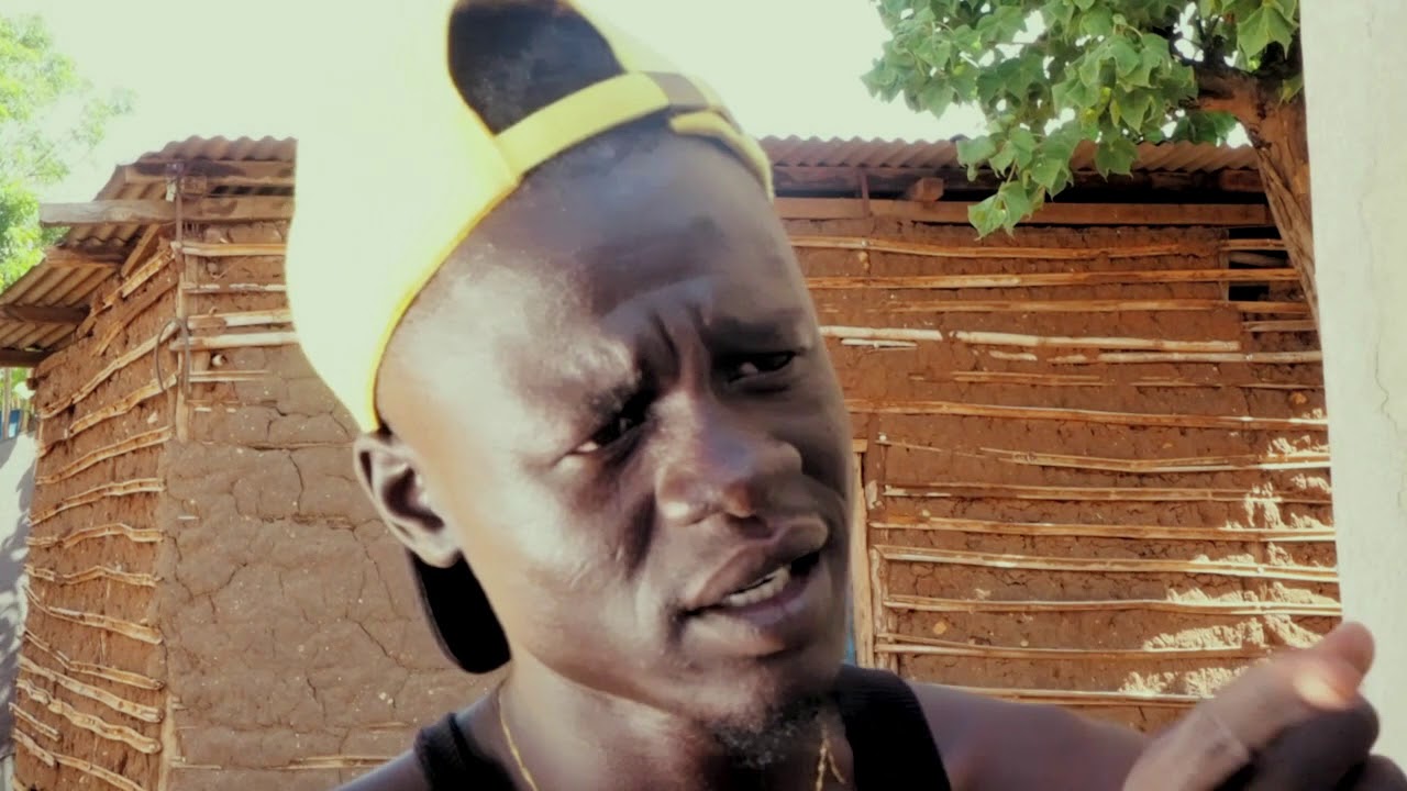 South Sudan Comedy paints         BADRIAKO SIZZLIND 2017  MP4