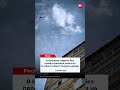 В Бишкеке парень без страховки залез на шестой этаж