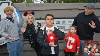 New Years at Disneyland and California Adventure | Avengers Headquarters | D&D Family Vlogs