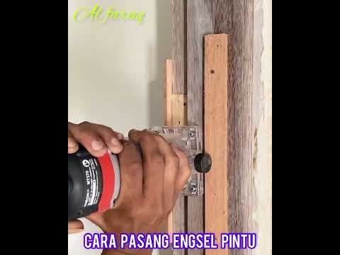 Video: Seal untuk pintu kayu: jenis, pemasangan, cadangan