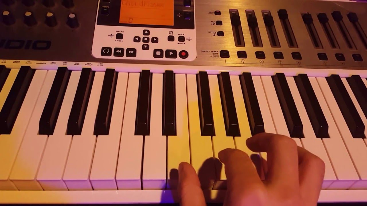 spinning center oeste Inversions and Voice Leading on Push Chord Player