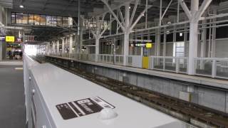 E5系新幹線 U1編成 はやぶさ26号 東京行き 新函館北斗駅に入線シーン
