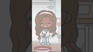 When you’re trying to make chocolate covered strawberries, in Toca life world ￼