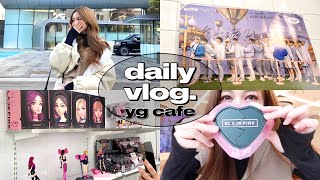  daily vlog in korea. เที่ยวคาเฟ่ YG/เปิดกล่องสุ่ม blackpink/กินเนื้อย่างร้านในซีรีส์ | Babyjingko