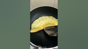 Thumbnail of Telur Dadar Gulung (1 sdm minyak), diiris tipis untuk lauk nasi kuning