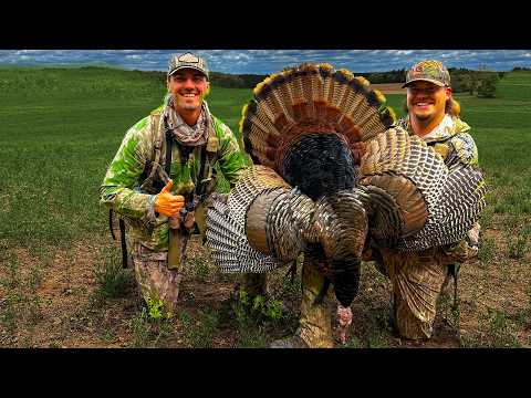 Close range turkey hunting!!! - (Calling Gobblers inside of 20 yards)