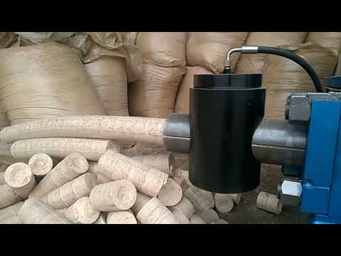 Video máy ép củi mùn cưa 2 đầu .500kg/h - youtube