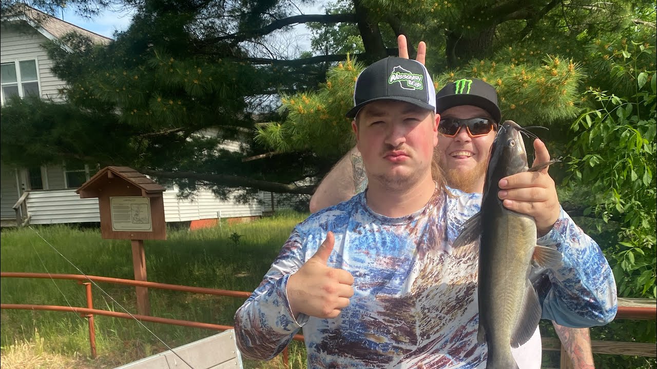 Cat fishing in Wisconsin!!??? YouTube