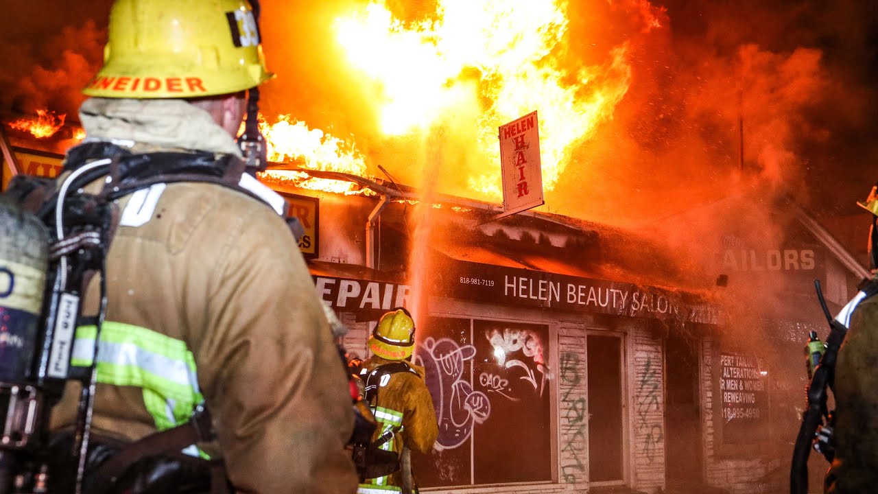 LAFD Greater Alarm Fire: Abandoned Strip Mall (Sherman Oaks)