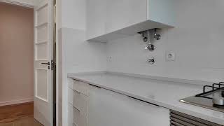 Bright 3 Bedroom plus Den Apartment with Balcony in Campo Pequeno