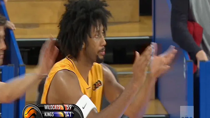 Josh Childress elbows Jesse Wagstaff