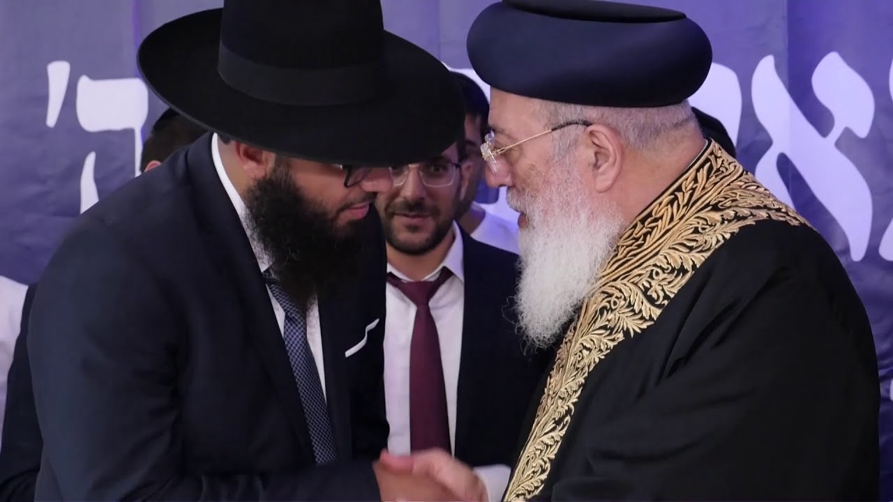 מרן הראשל"צ הגרש"מ עמאר שליט"א בהדלקת נר בהילולא לכבוד רבינו האור החיים הקדוש זצוקללה"ה (שנת תשע"ט).