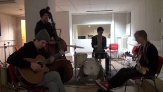 Video thumbnail of "Egotrippi - Mestaripiirros (Acoustic Cover)"