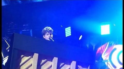 Charlie Puth - See You Again - Jingle Ball (Sunrise, FL) 12/18/16 ♡