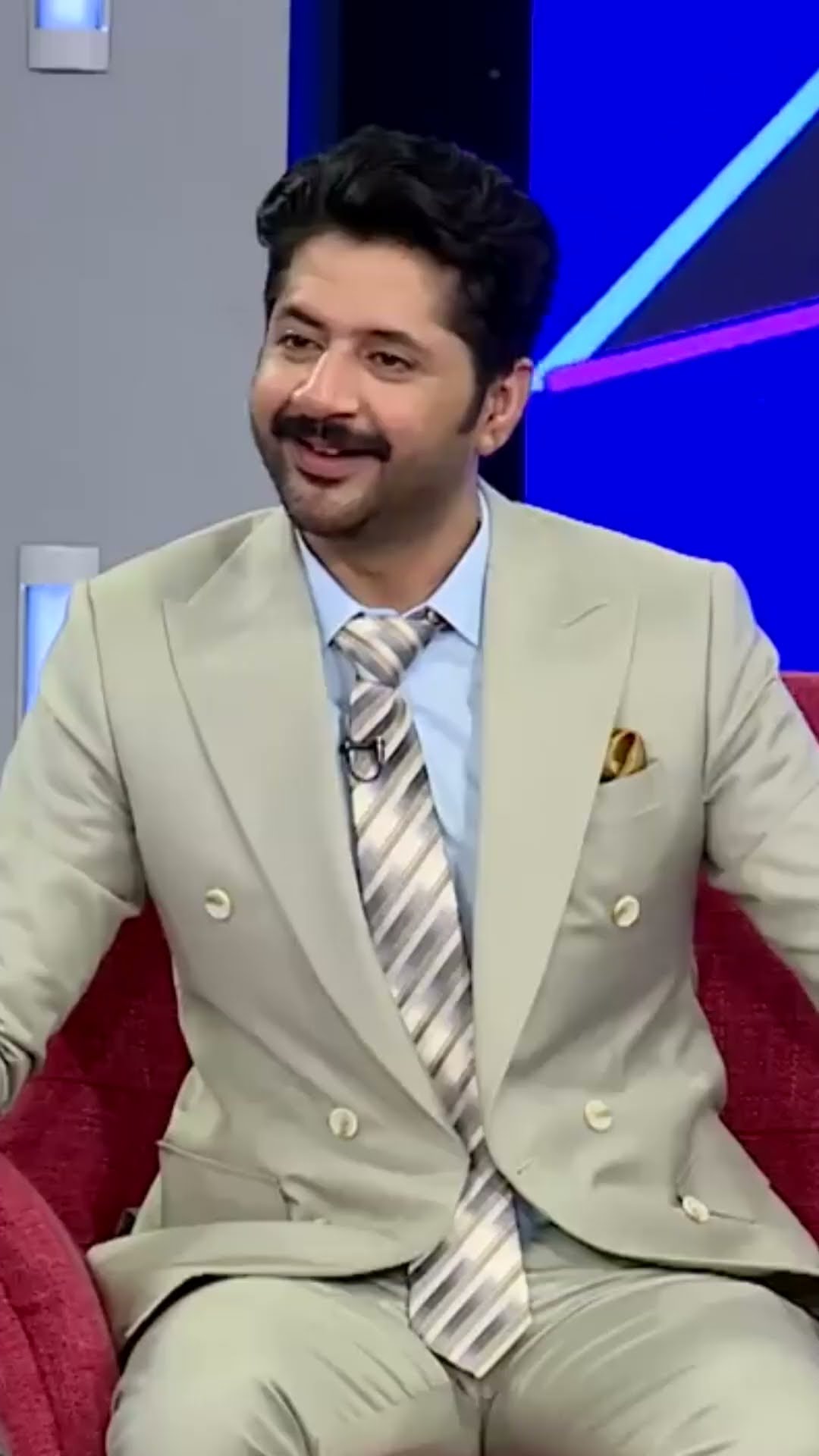 Imran Ashraf Kay Liye Sher ? #mazaqraat #shortsviral #shorts #imranashraf
