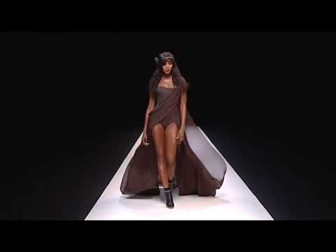 Naomi Campbell Catwalk Compilation