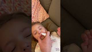 How to give a child eye drops! No fight! @AuroraPC screenshot 5