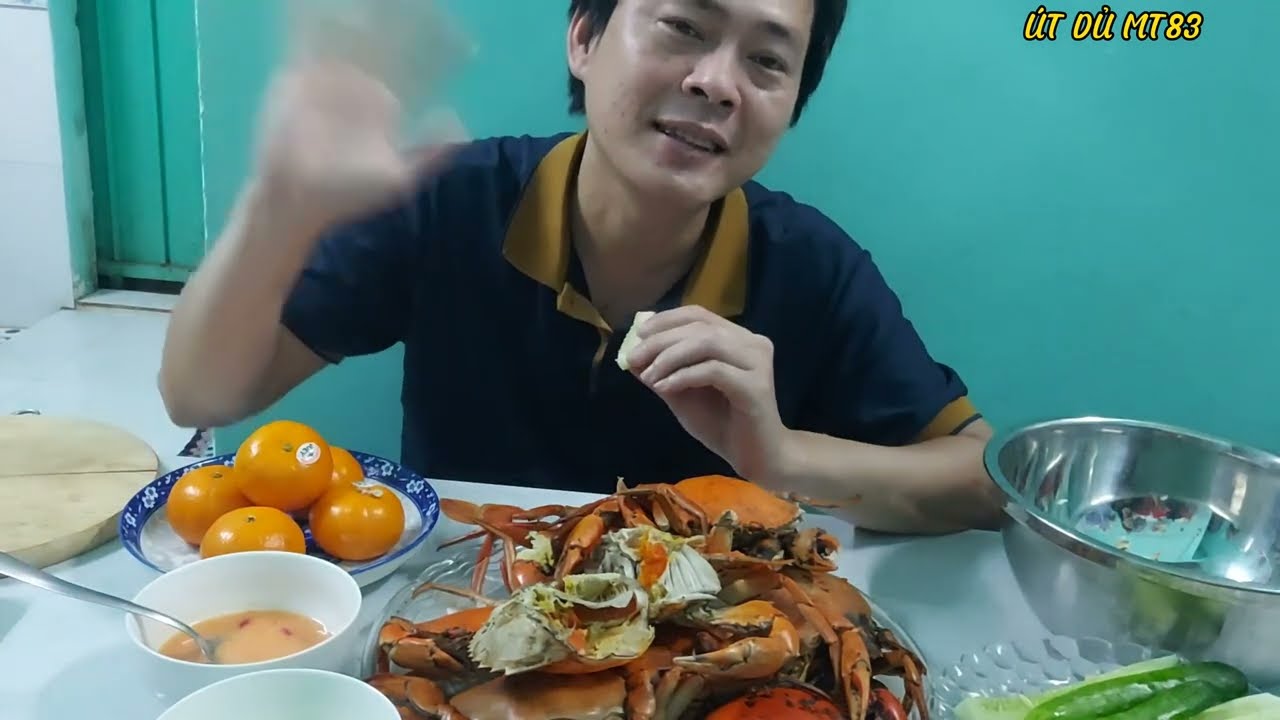 MỘT MÌNH ĂN 2KG CUA VÀ CÁI KẾT