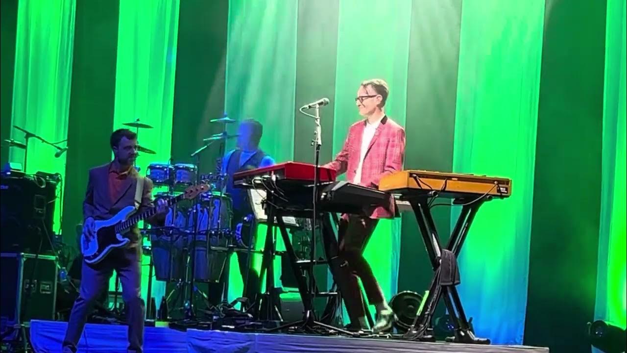 “Pulling Mussels from the Shell” Squeeze YouTube