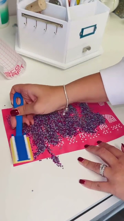How to Use the BeDazzler Rhinestone Setting Craft Tool - FeltMagnet