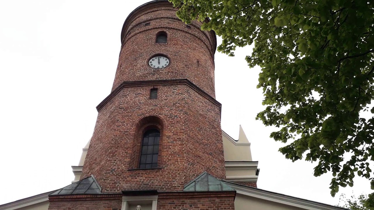 Kościół św. Andrzeja Apostoła i św. Barbary W Częstochowie. Dzwony na anioł pański o godz. 12.00