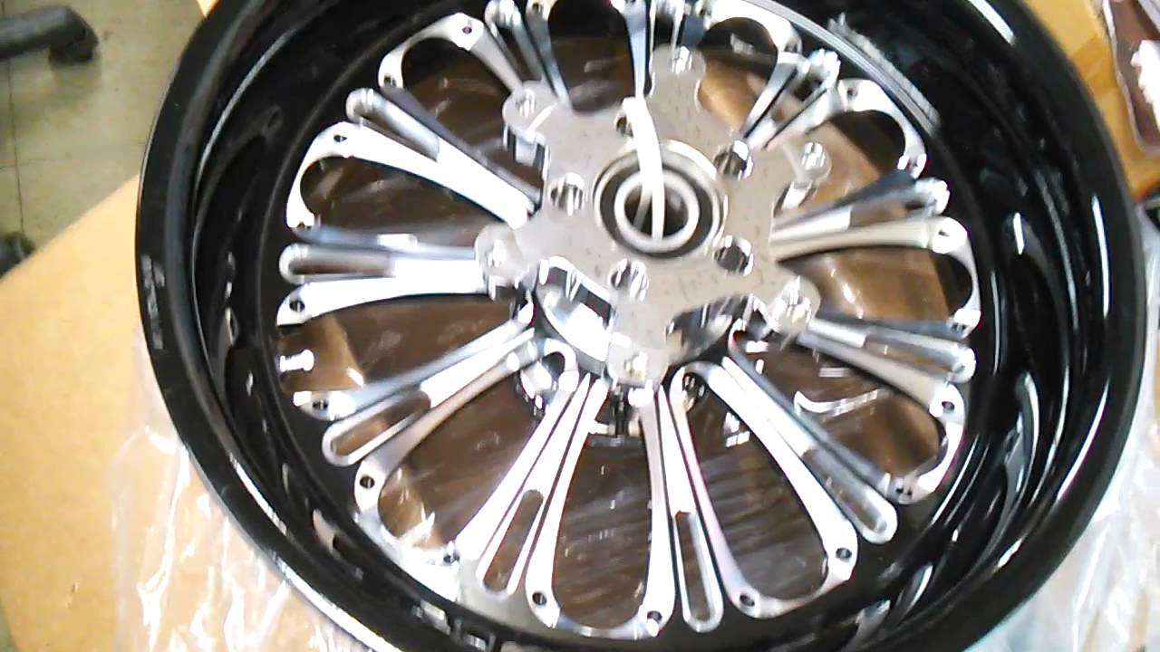 IMPERIAL (V-TWIN)  ECLIPSE WHEEL main image 0