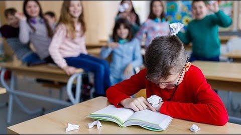 "Моя дочь столкнулась с травлей. Я не знал, чем ей помочь"