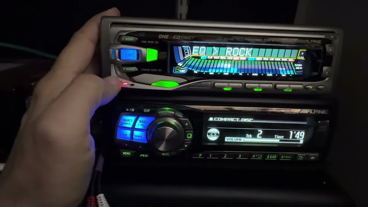 ALPINE CDA 9939J vs ALPINE CDA 5755 CD/Processor ** VIDEO 1of2