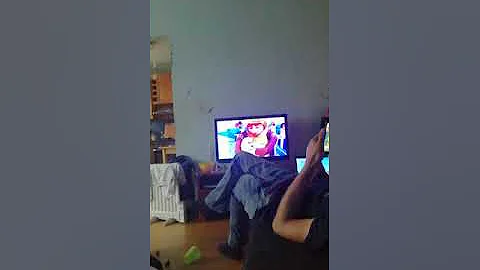 Despicable me 2 -'' lucy on tje plane / l choose gru