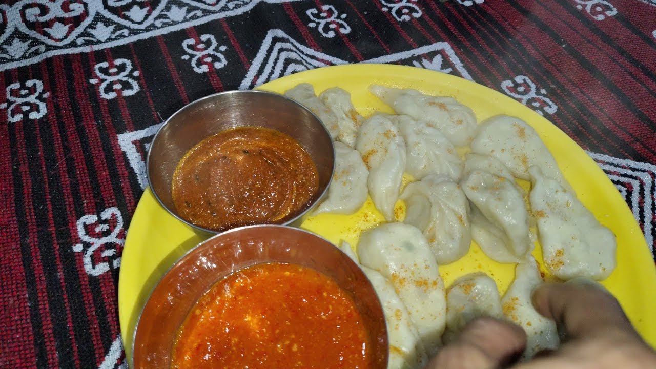 Hmne bnaye tedhe medhe momos😅😁🥟|| Momo Recipe|| Fun