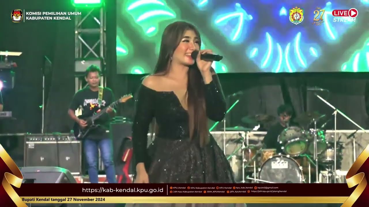permata hati - lusyana jelita || OM ADELLA live stadion Kebondalem. kendal