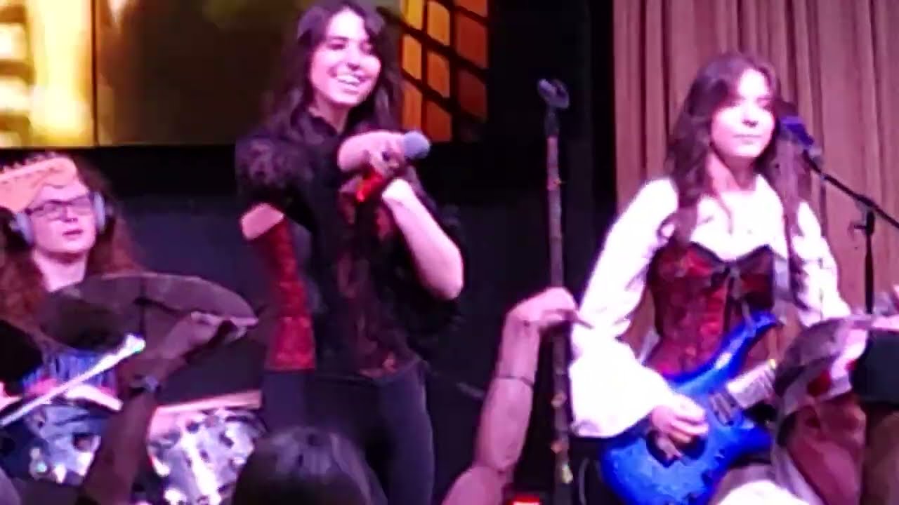 Little Queen-Don't Stop Believin'-Journey cover @HarvestHall Grapevine TX 7/5/25