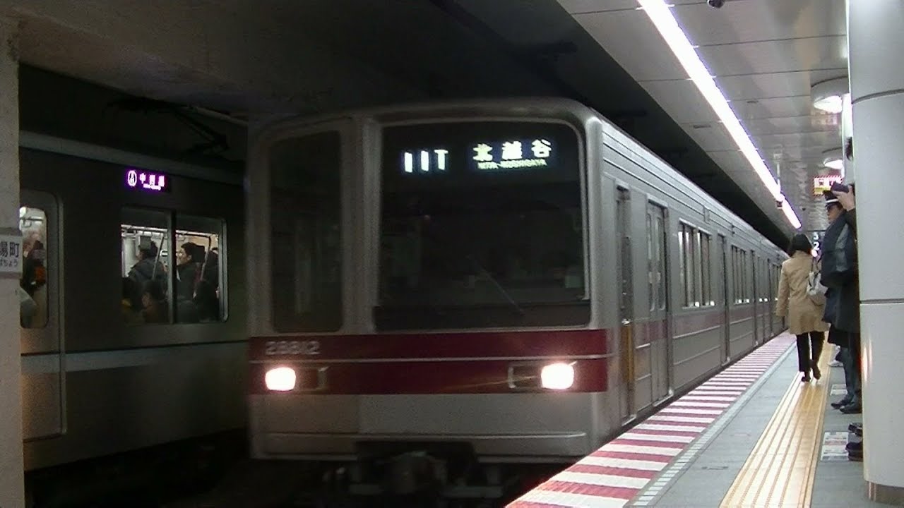 東武20000系21812編成北越谷行き＠茅場町駅