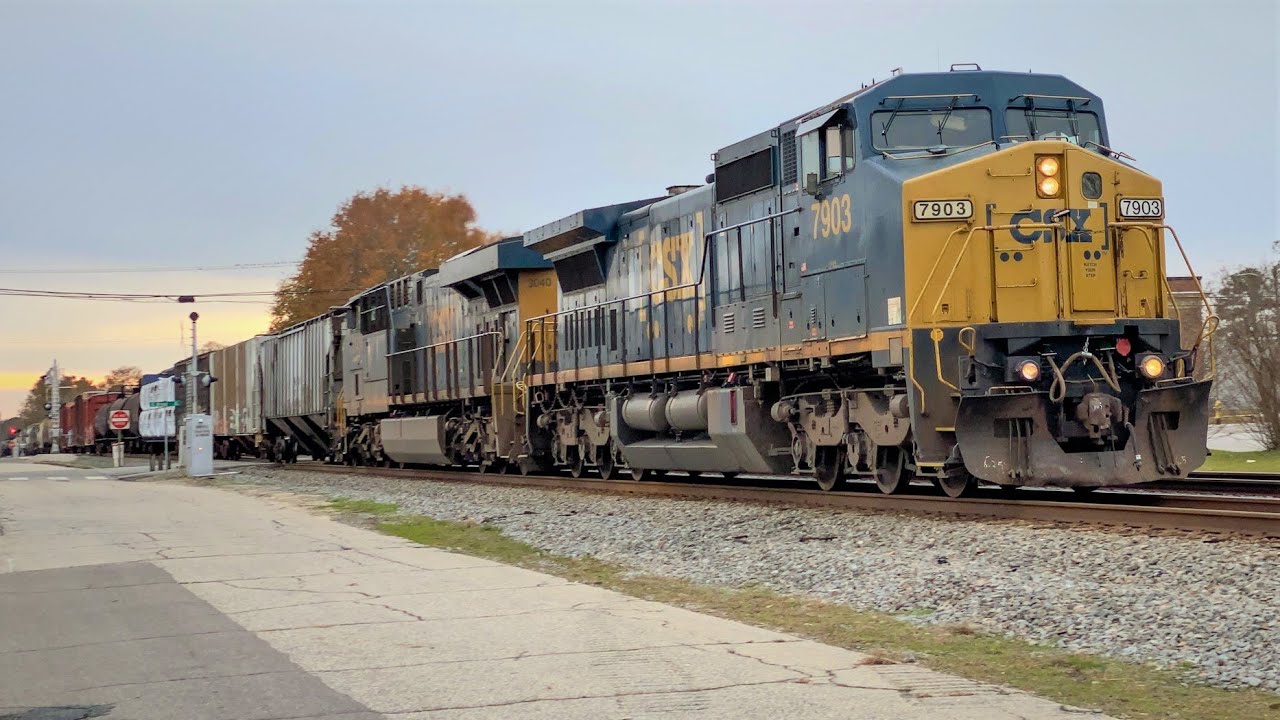 CSX 7903 Leads L607 - YouTube