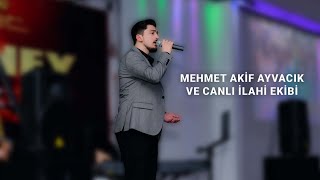 Mehmet Akif Ayvacık ve Canlı İlahi Ekibi Resimi