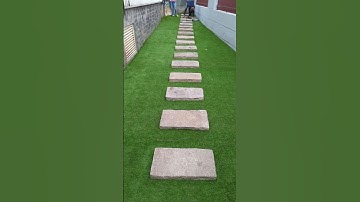 Quy trình thi công sân vườn bằng cỏ nhân tạo cho biệt thự #conhantaosanvuon #conhantaofoba #shorts