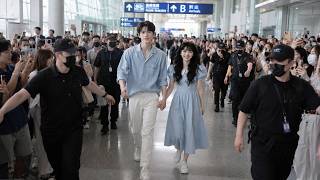 Zhang Linghe & Tian Xiwei Finally Arrive in New York Together — JFK Airport Erupts as Fans Go Wild