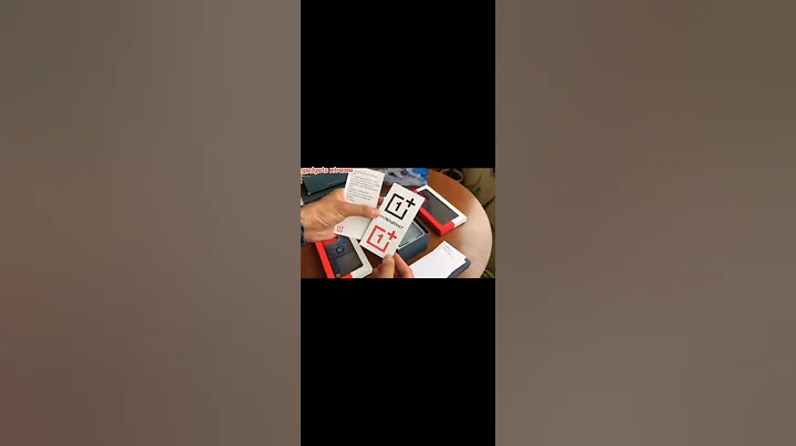 One plus 10 pro unboxing please like and subscribe for more ❤️ #shorts #unboxing #gadgets - DayDayNews